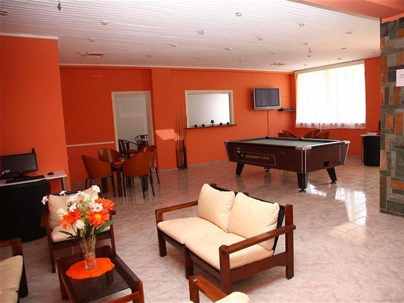 Triton Garden Hotel Малиа Экстерьер фото