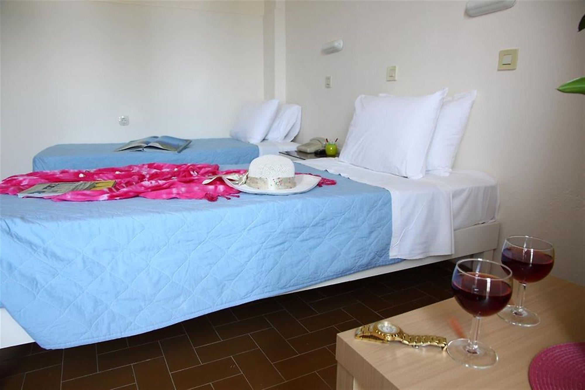Triton Garden Hotel Малиа Экстерьер фото