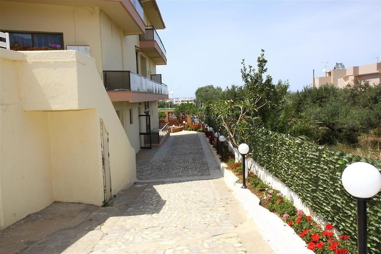 Triton Garden Hotel Малиа Экстерьер фото