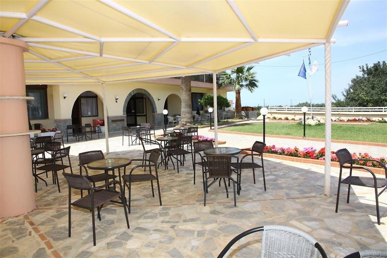 Triton Garden Hotel Малиа Экстерьер фото