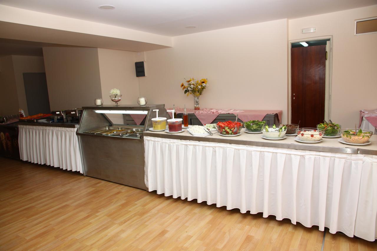 Triton Garden Hotel Малиа Экстерьер фото